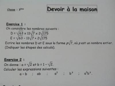 EXERCICE 1:<br />D= √63 x 11√7 x 2√175<br />D= √9 x √7 x 11√7 x 2 x √25 x √7<br />D= 3√7 x 11√7 x 2 x 5√7<br />D= 3√7 x 11√7 x 10√7<br />D= 330√7.<br /><br />Pour le E j'ai trouvé 2√7.<br /><br />EXERCICE 2 :<br />Cela ferait :<br />a-b = √2 - (1-√2)<br />a-b = √2 -1 + √2<br />a-b = 1- 2√2 ??<br /><br />Merci de votre aide.
