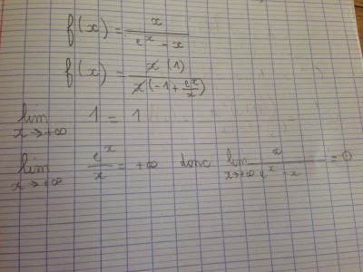 Voilà la fonction de base et après je l'ai factorisee. Je ne suis pas sûre que cela soit juste ? C'est la limite en + l'infini.