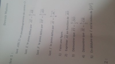 Voilà ce que j'ai fais.<br />Pour la figure j'ai pris 4 carreaux = 1cm. Par exemple pour mettre le point E, je suis partie du point A et j'ai compté 10 carreaux (=2.5cm) puisque 5/2 =2.5cm. Voilà je sais pas si c'est totalement juste...